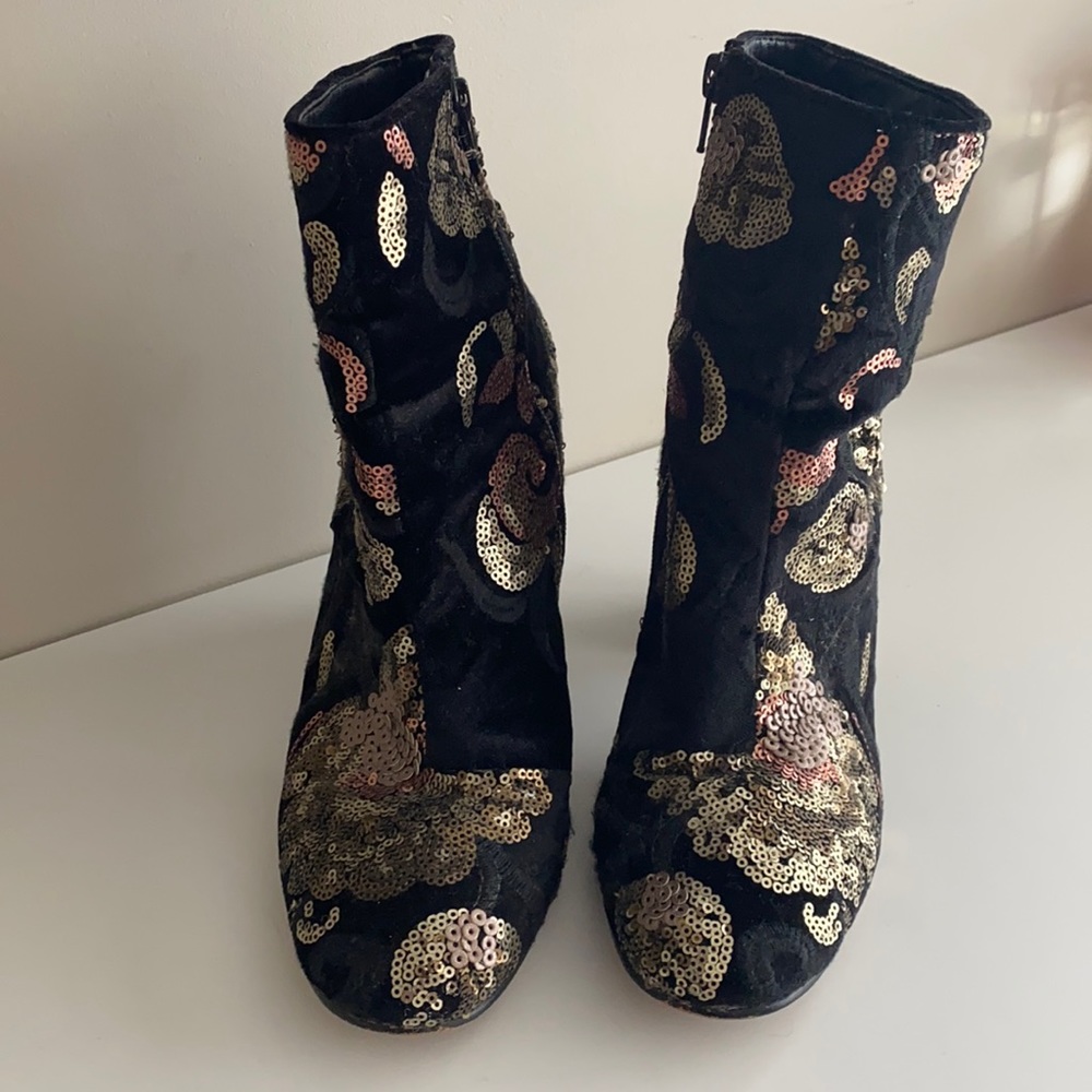 Aldo sequin booties sz 8.5